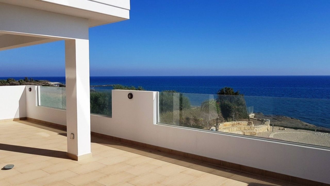 Villa à Larnaca, Chypre, 600 m2 - image 1