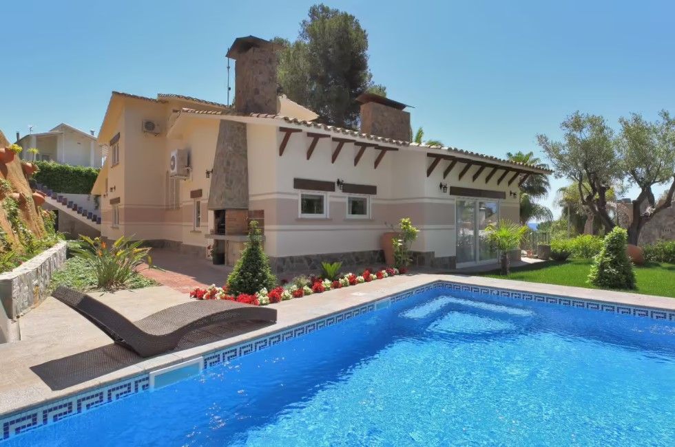 Villa in Blanes, Spanien, 340 m2 - Foto 1