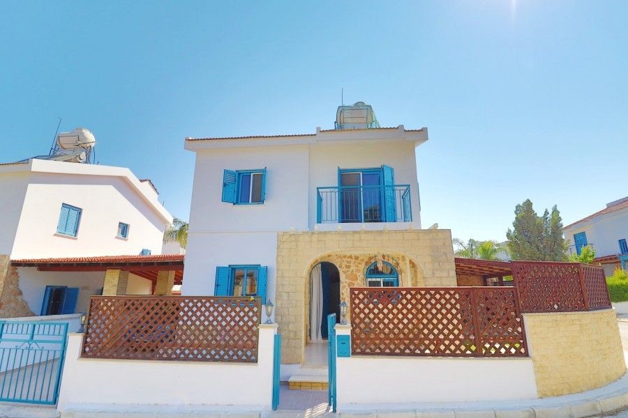 Villa in Paphos, Cyprus, 131 sq.m - picture 1