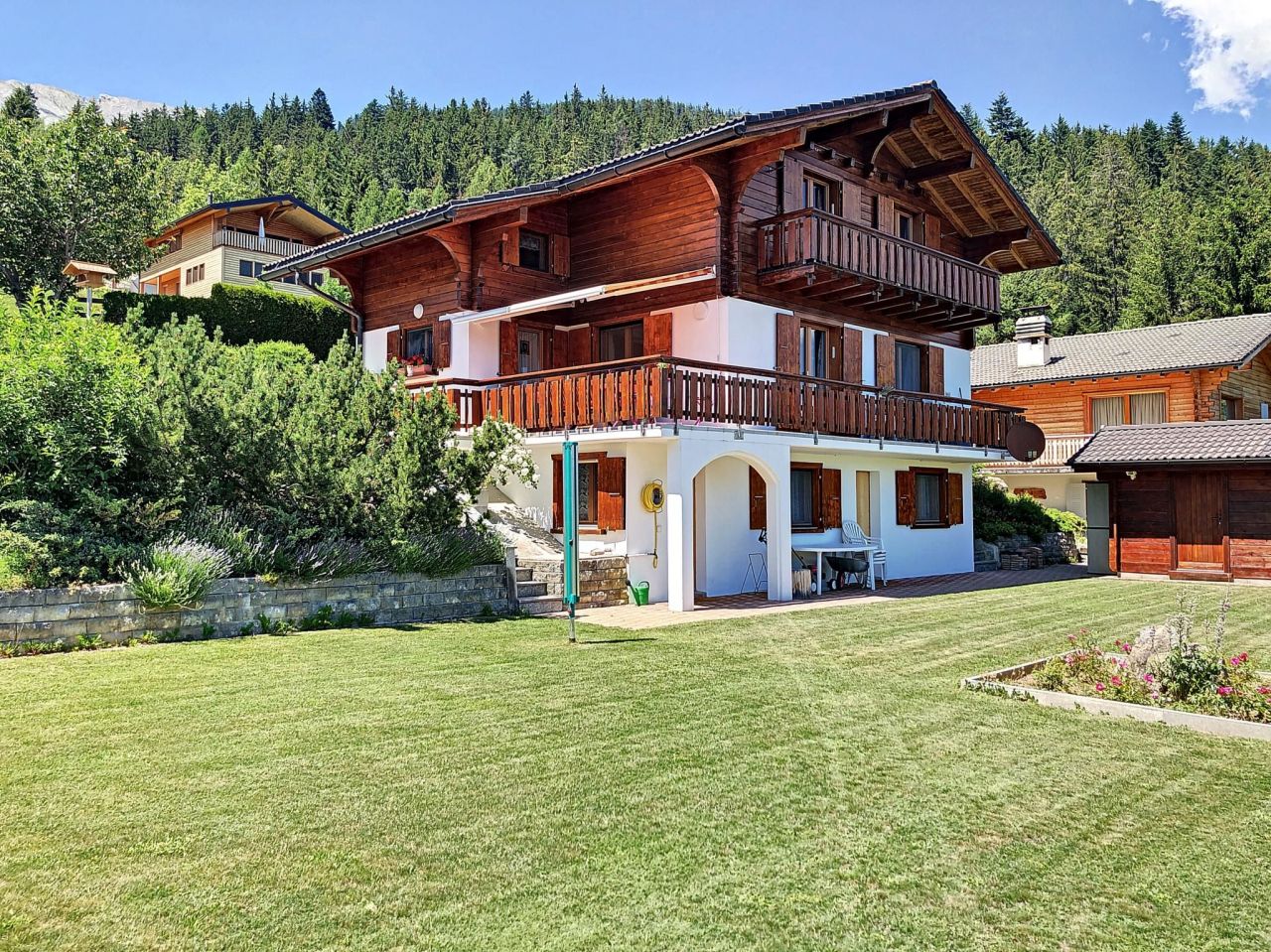 House Arbaz, Switzerland, 190 sq.m - picture 1