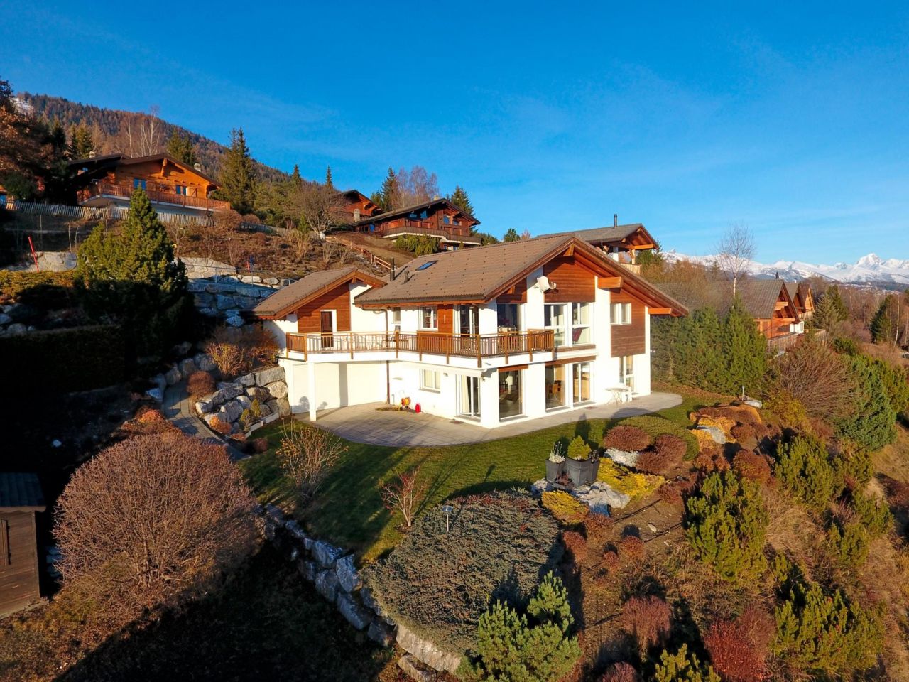 House Arbaz, Switzerland, 220 sq.m - picture 1