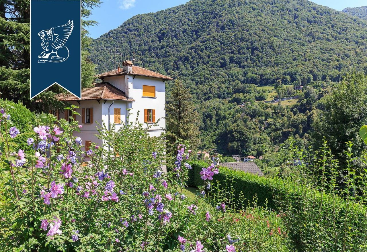 Villa en Dizzasco, Italia, 550 m2 - imagen 1
