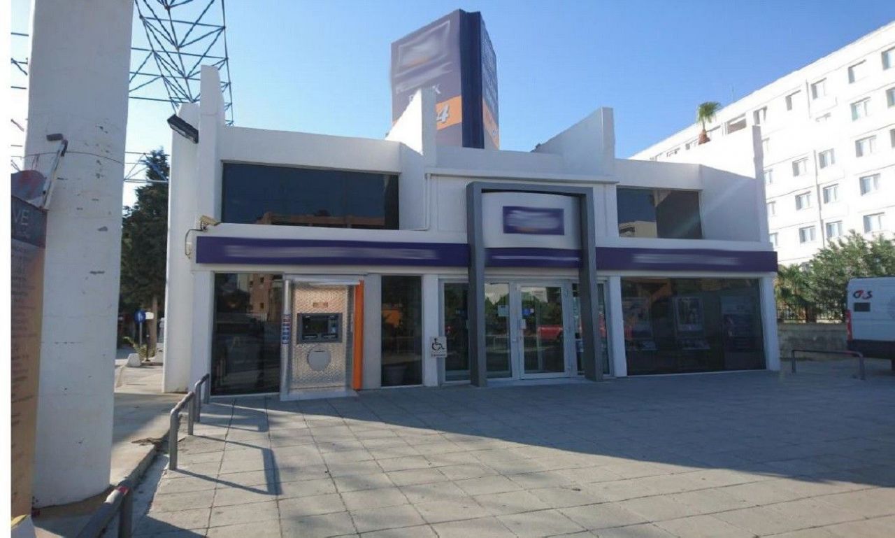 Tienda en Limasol, Chipre, 174 m2 - imagen 1