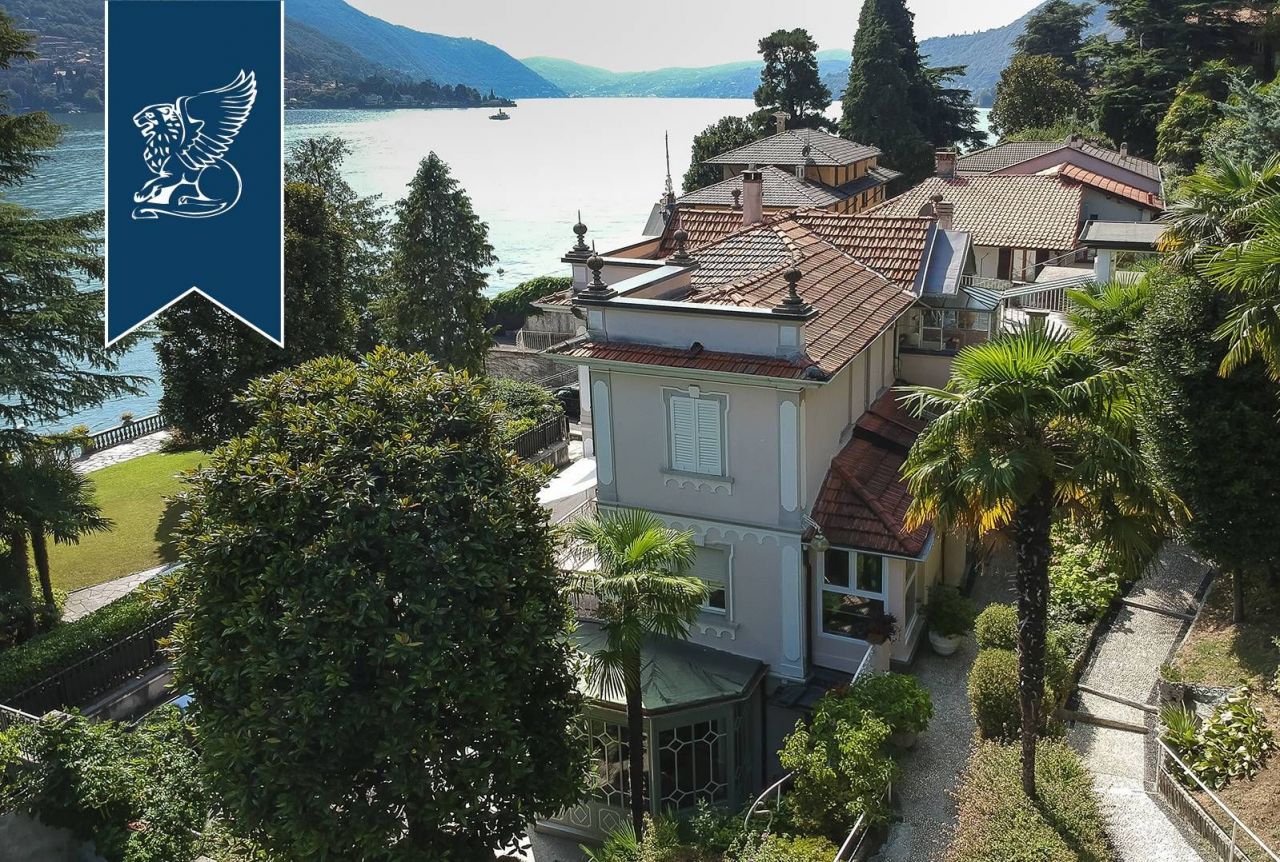Villa in Laglio, Italy, 457 sq.m - picture 1
