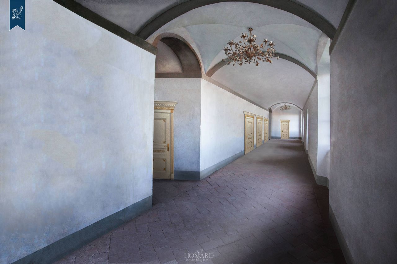 Villa in Florence, Italy, 2 500 sq.m - picture 1