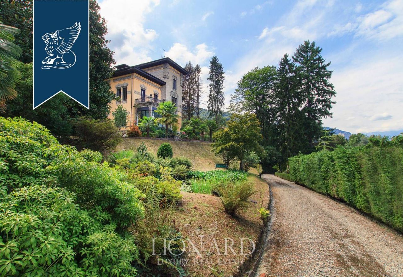 Villa en Stresa, Italia, 786 m2 - imagen 1