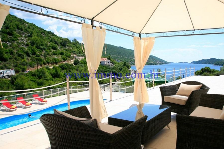 Villa on Korcula island, Croatia, 520 sq.m - picture 1