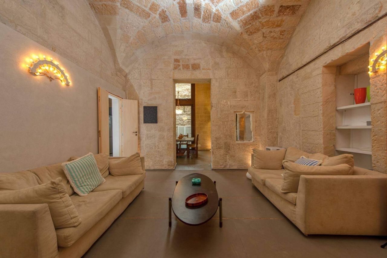 Haus in Lecce, Italien, 180 m2 - Foto 1