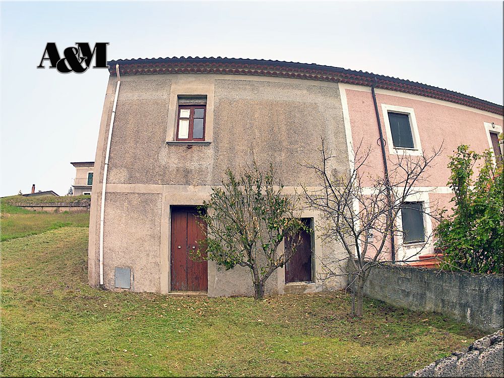 Maison à Scalea, Italie, 103 m2 - image 1