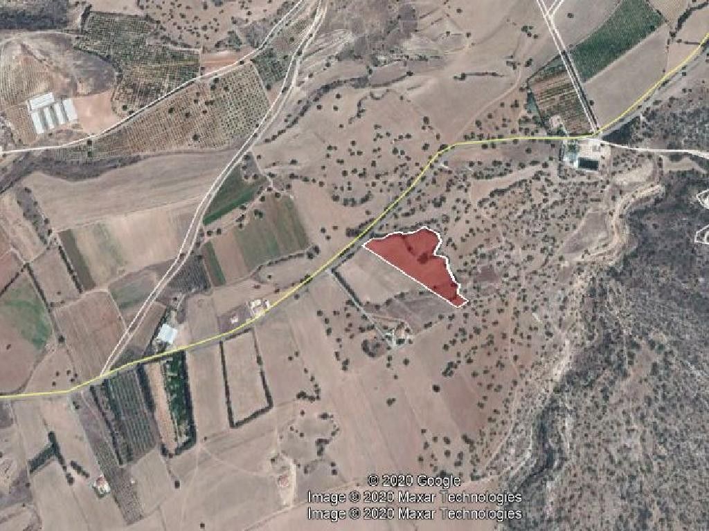 Land in Paphos, Cyprus, 14 670 sq.m - picture 1