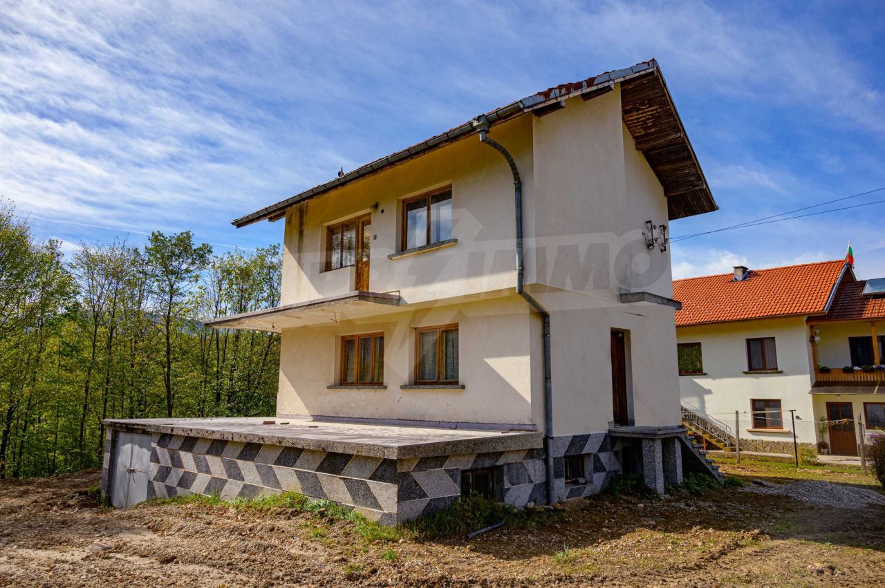 House in Apriltsi, Bulgaria, 350 sq.m - picture 1