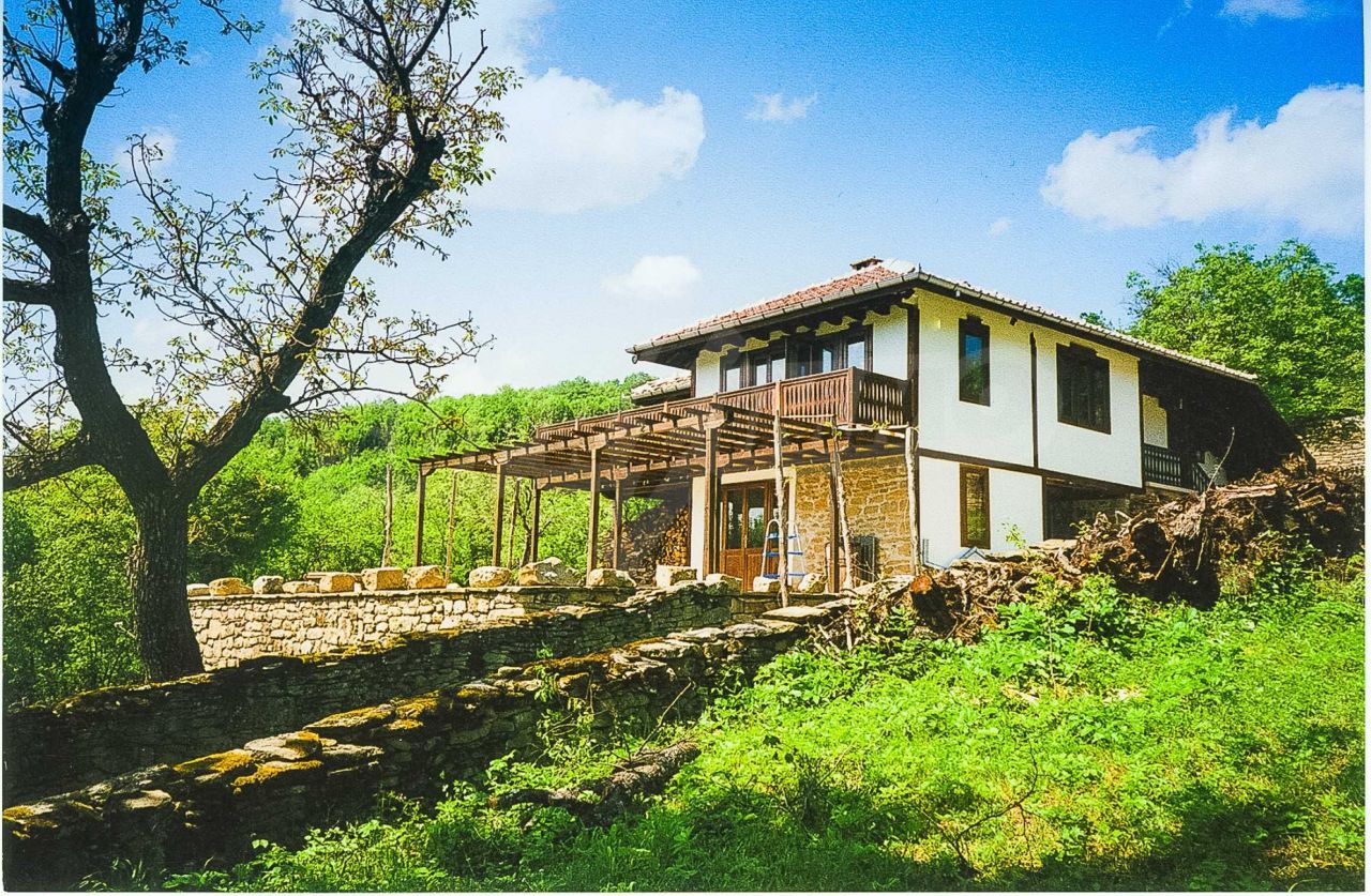 House in Tryavna, Bulgaria, 260 sq.m - picture 1