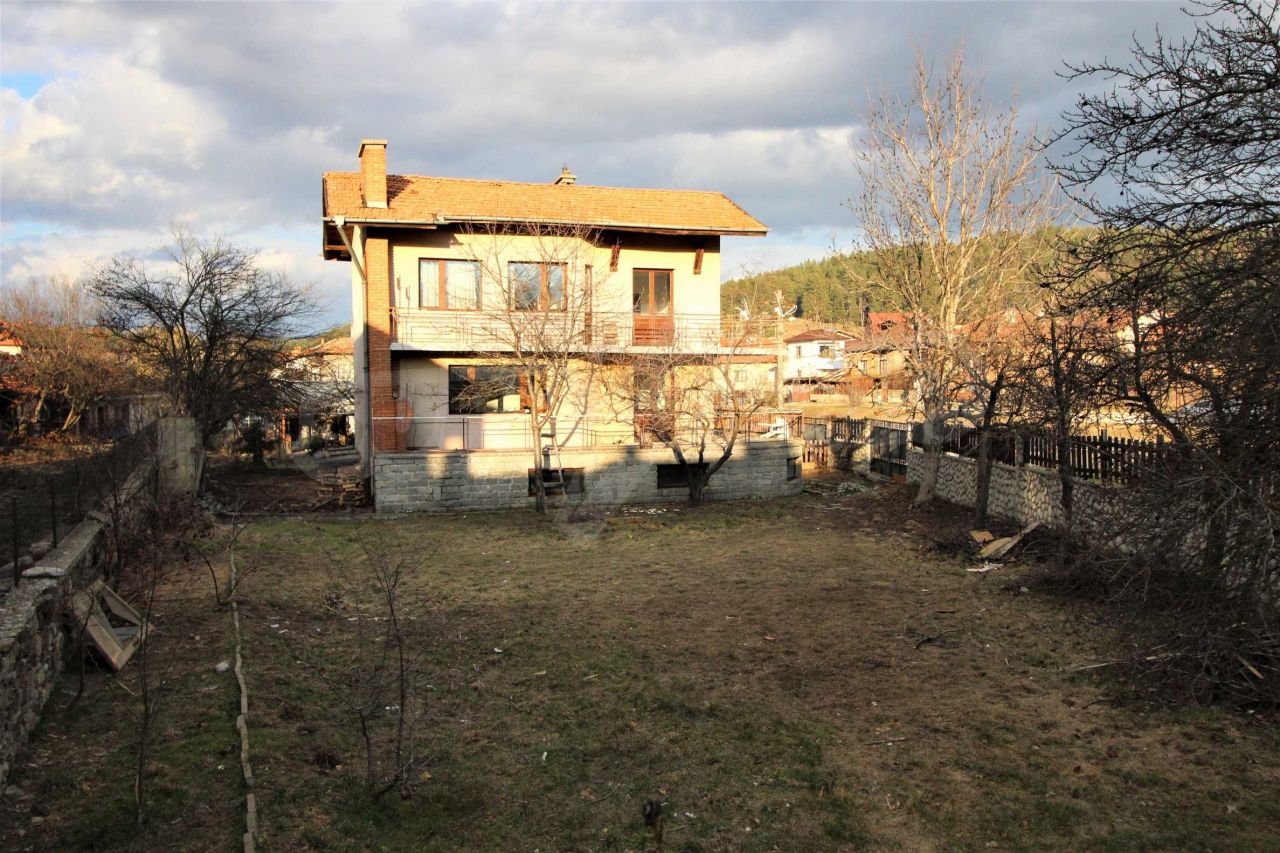 House in Bansko, Bulgaria, 300 sq.m - picture 1