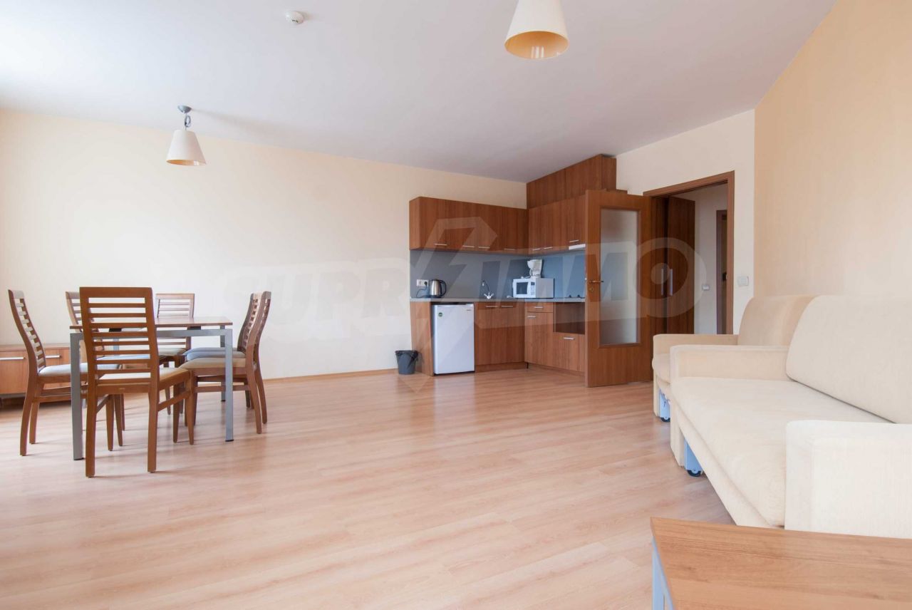 Apartment in Borovets, Bulgaria, 81.63 sq.m - picture 1