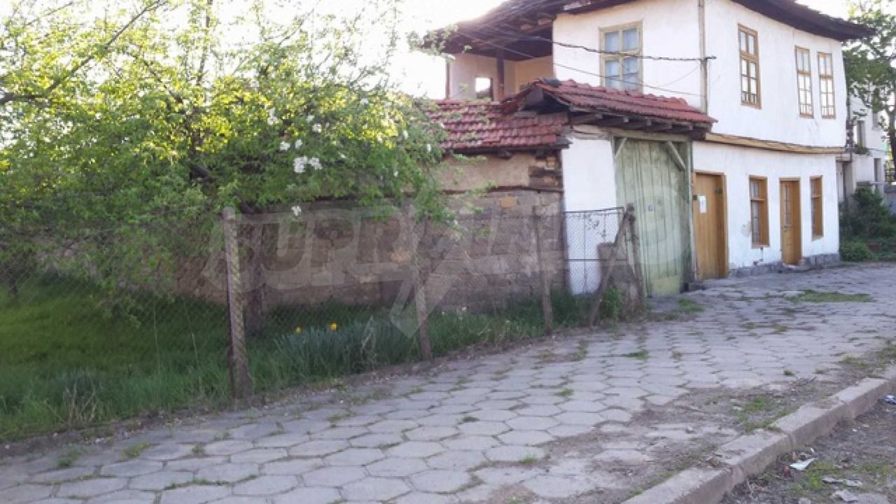 House in Troyan, Bulgaria, 80 sq.m - picture 1