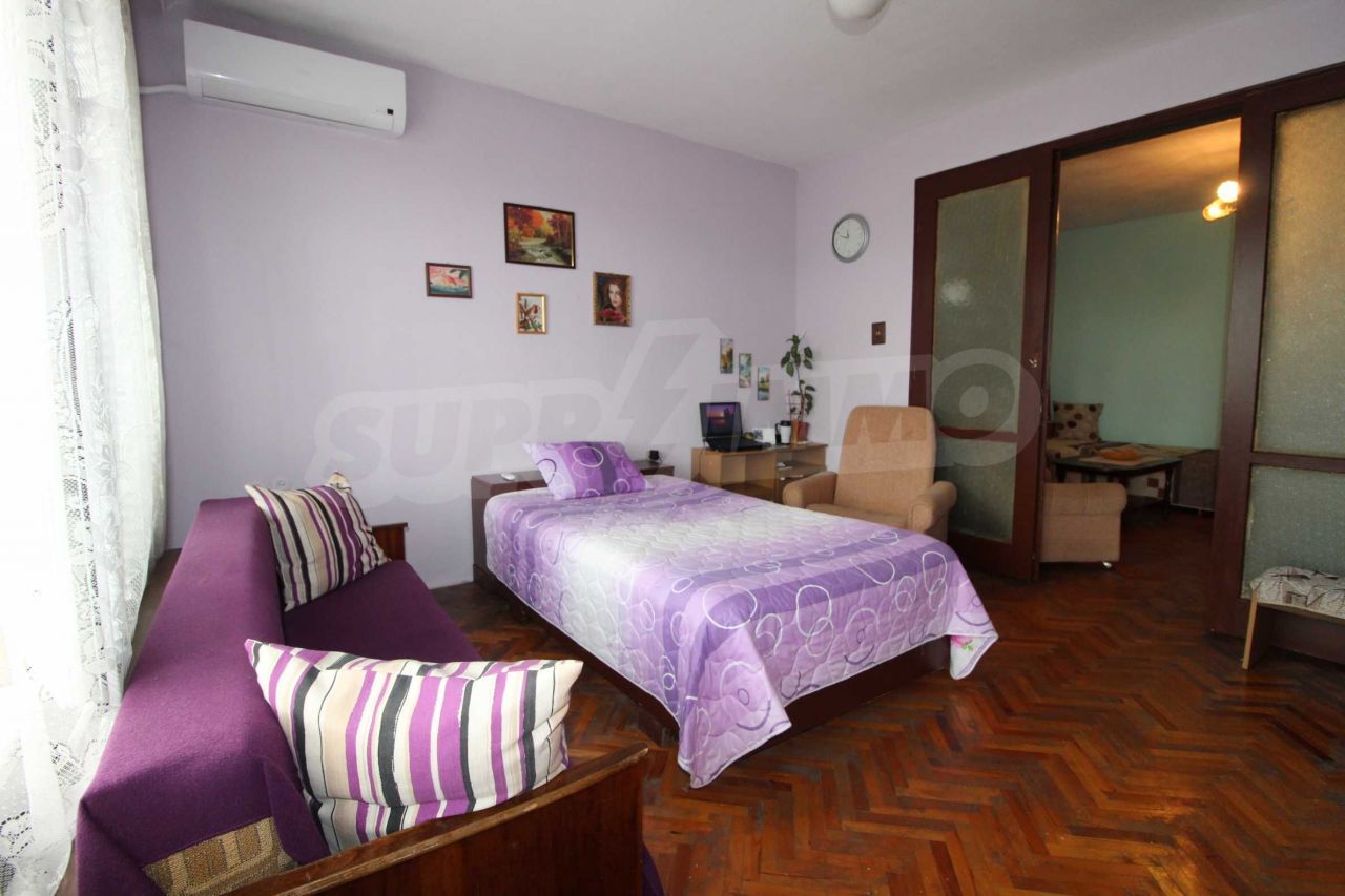 Apartment in Velko Tarnovo, Bulgaria, 91 sq.m - picture 1