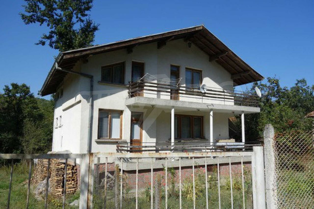 Haus in Lowetsch, Bulgarien, 240 m2 - Foto 1