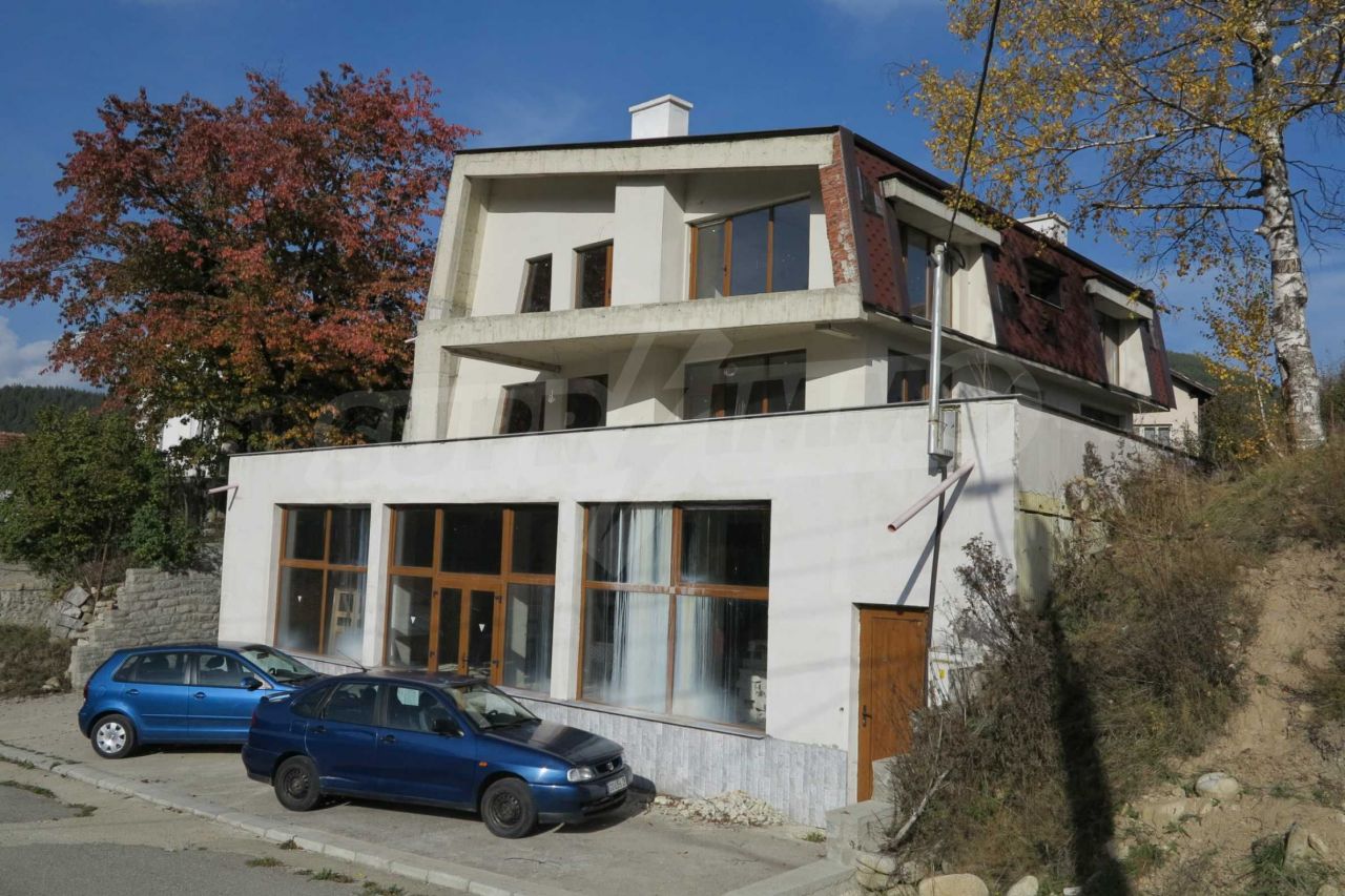 House in Borovets, Bulgaria, 620.87 sq.m - picture 1