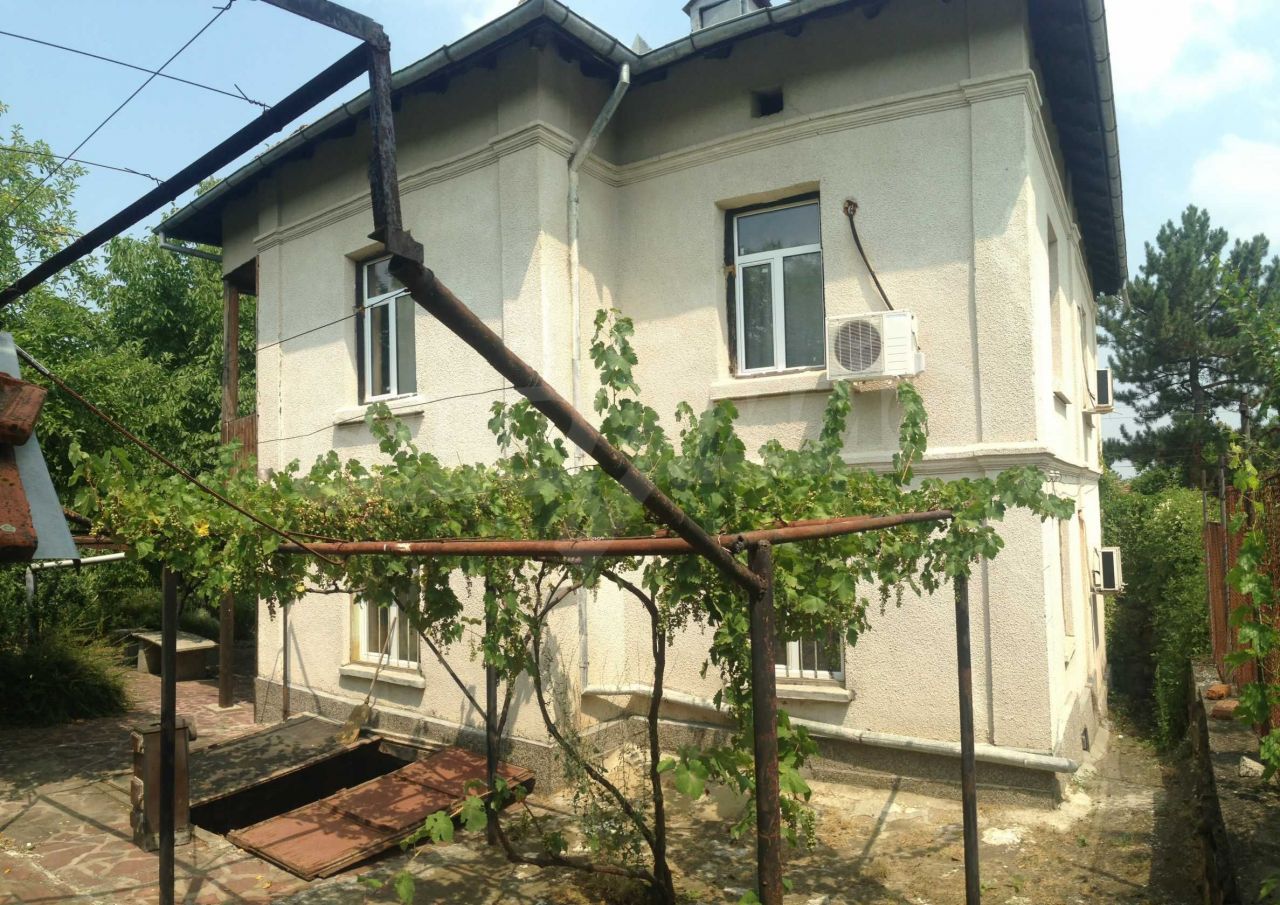 House in Lovech, Bulgaria, 250 sq.m - picture 1