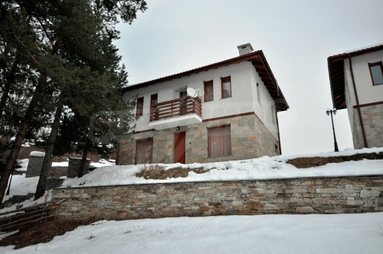 Maison dans Razlog, Bulgarie, 105 m2 - image 1
