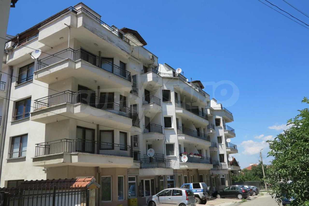 Apartment in Samokov, Bulgaria, 104 sq.m - picture 1