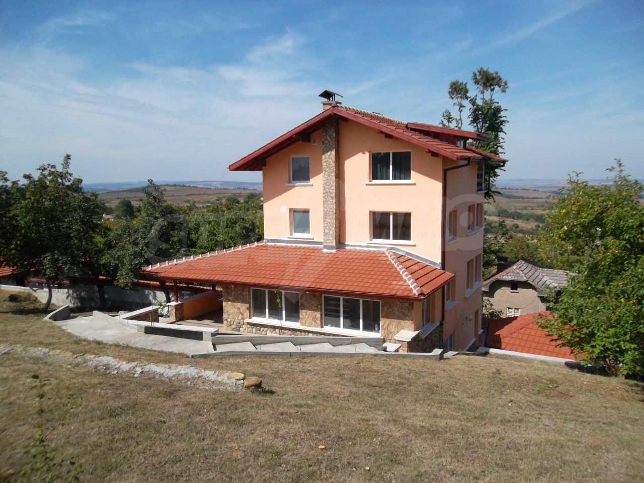 Casa en Lovech, Bulgaria, 560 m2 - imagen 1