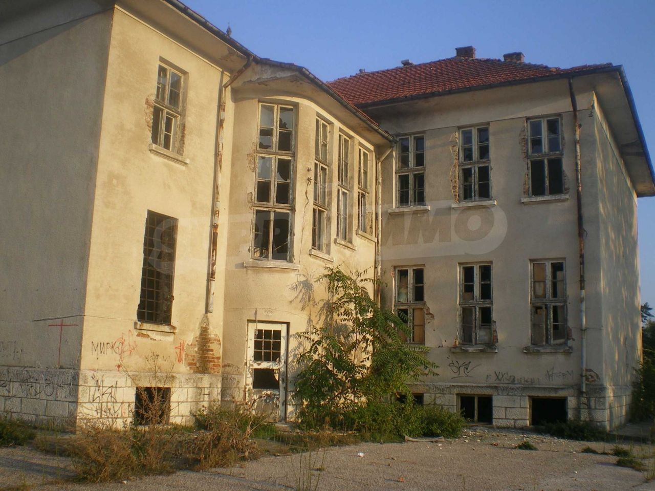 Maison en Roussé, Bulgarie, 1 400 m2 - image 1