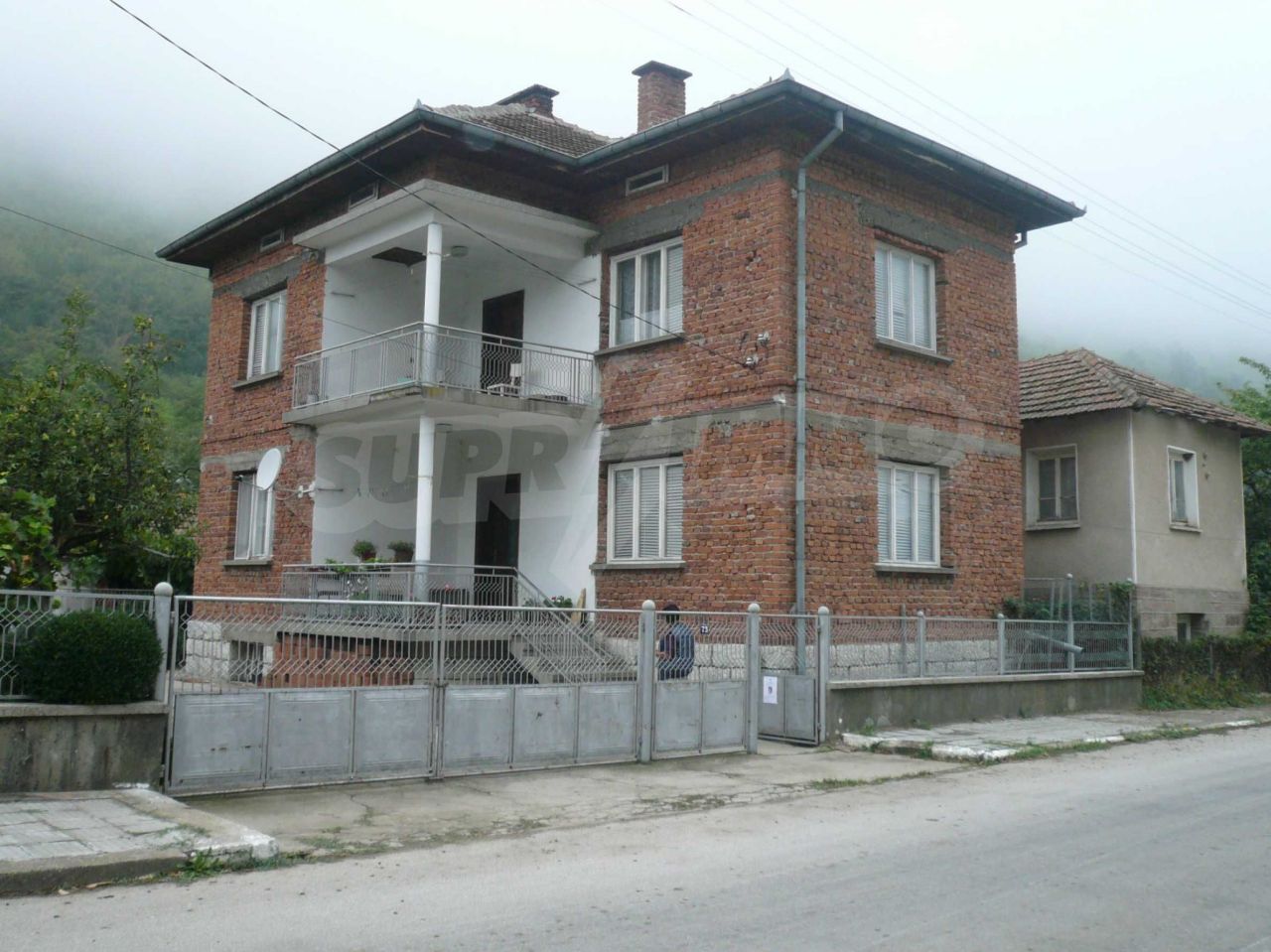 House in Vidin, Bulgaria, 180 sq.m - picture 1
