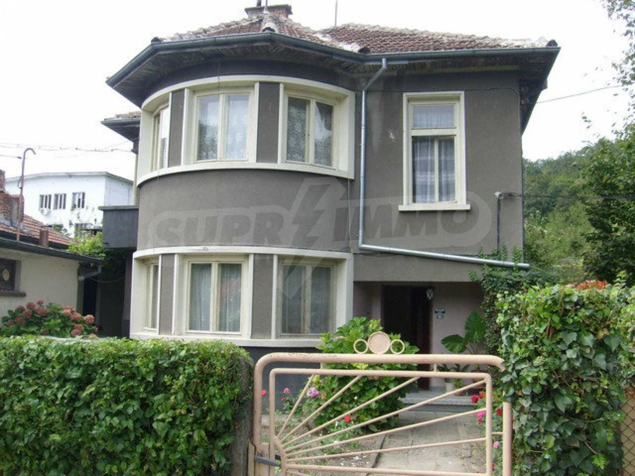 Maison à Gabrovo, Bulgarie, 200 m2 - image 1