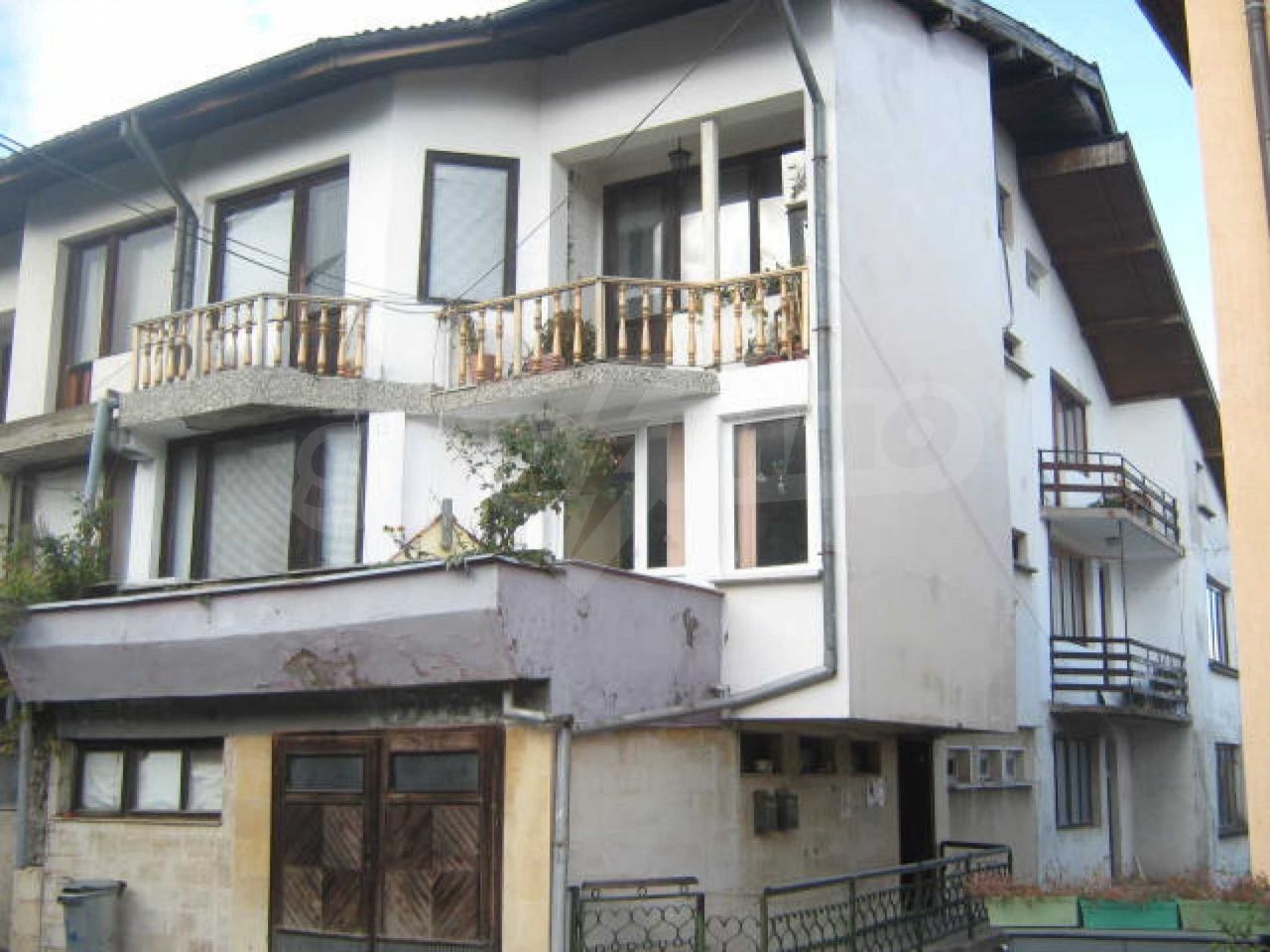 House in Vidin, Bulgaria, 256 sq.m - picture 1