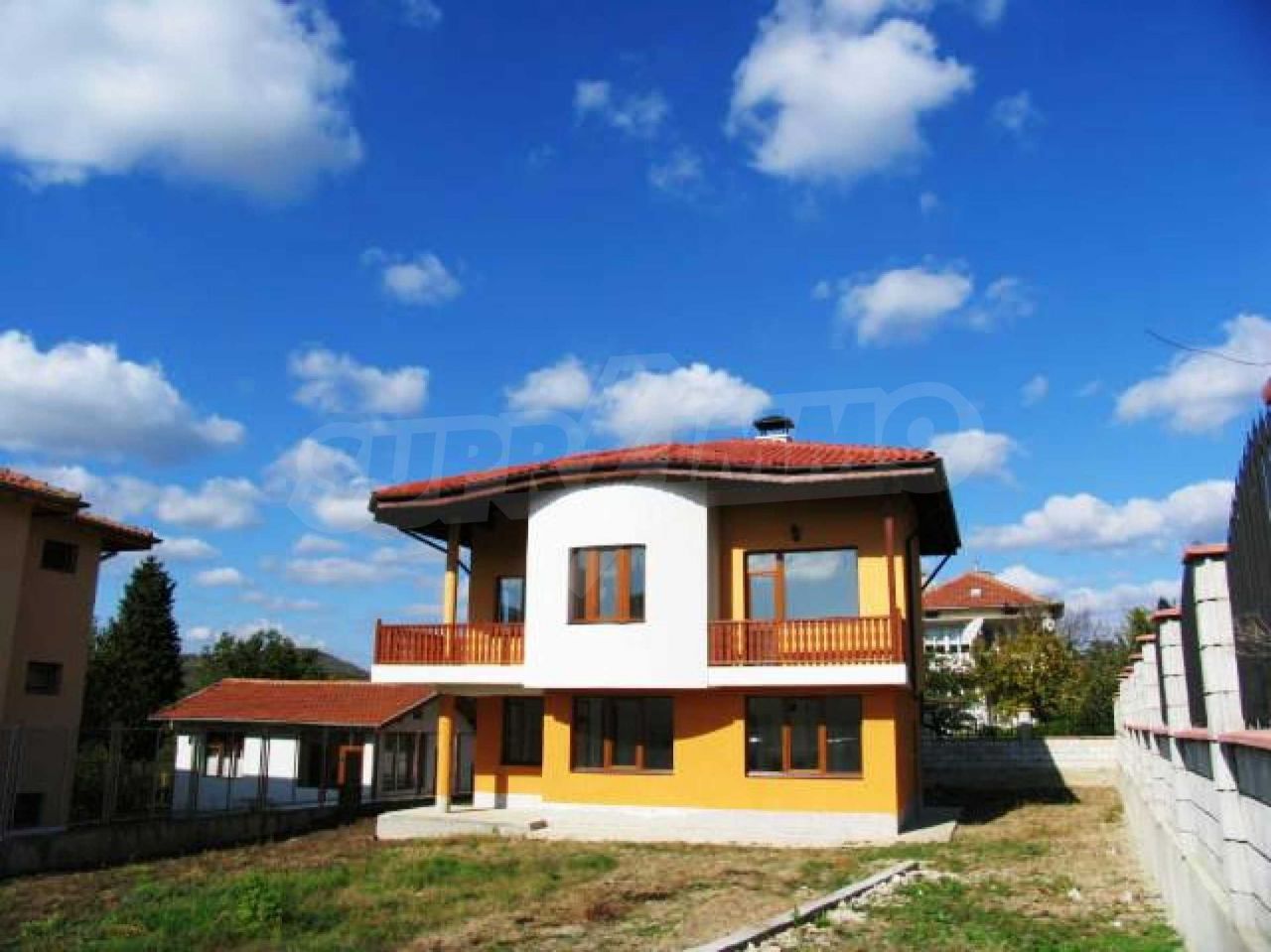 Maison à Baltchik, Bulgarie, 159 m2 - image 1