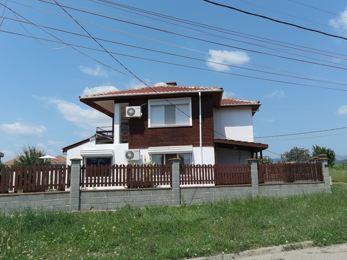 House in Burgas, Bulgaria, 120 sq.m - picture 1