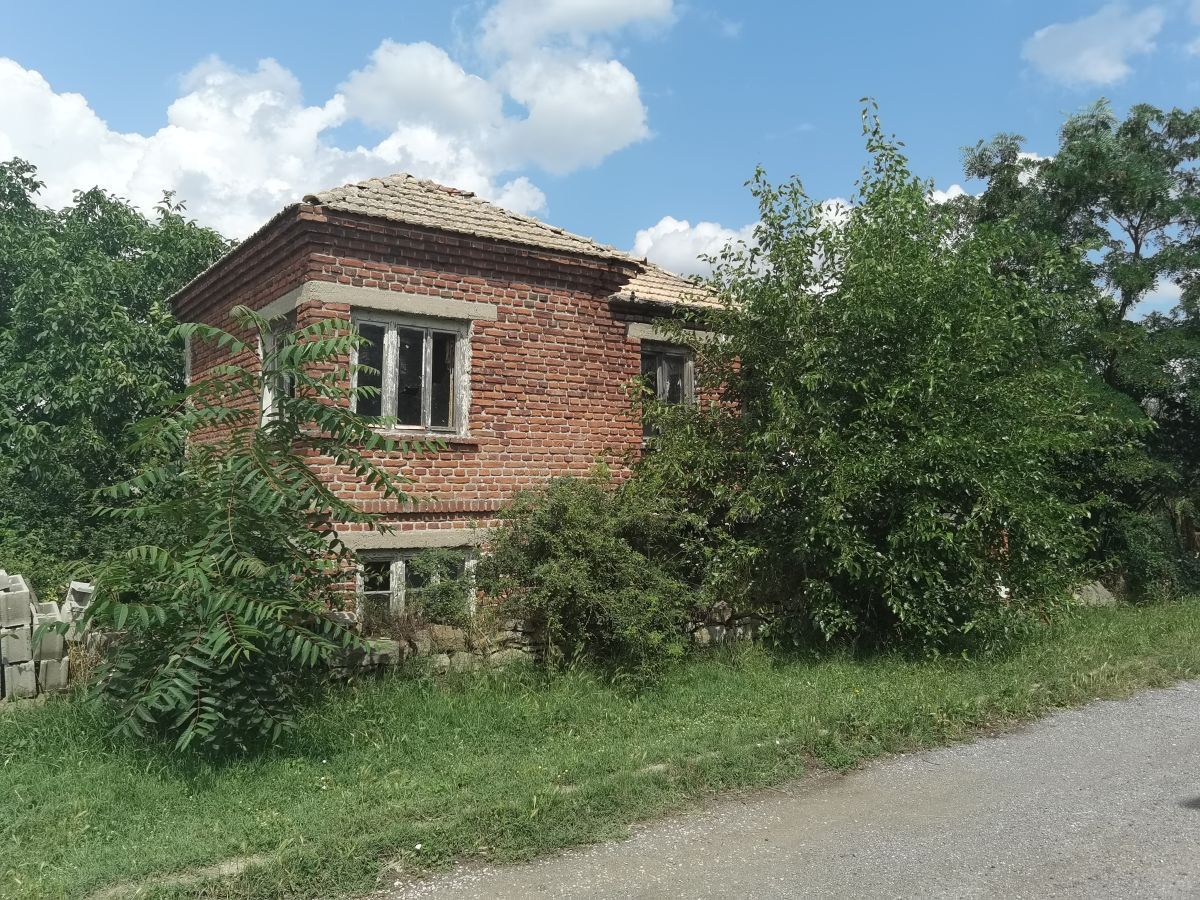 Maison à Yambol, Bulgarie, 88 m2 - image 1