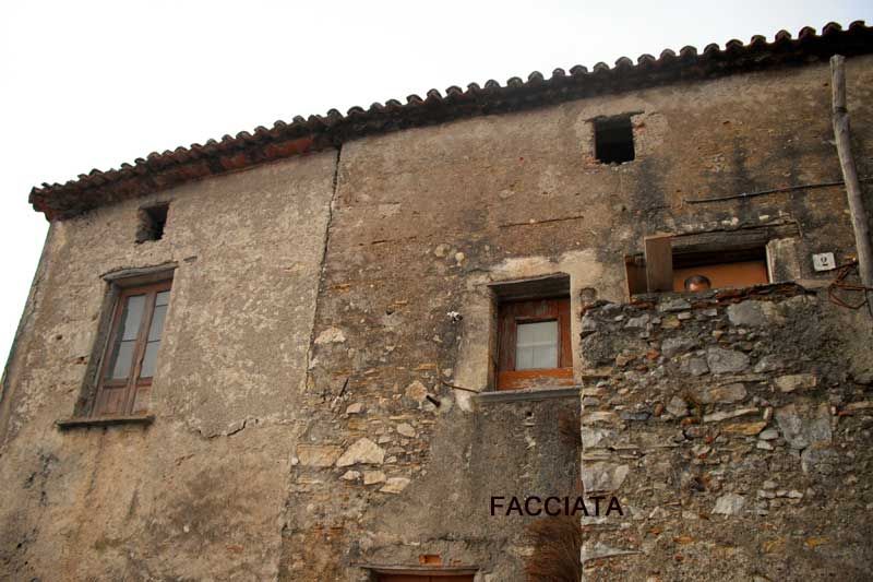 Reconstruction property in Santa Domenica Talao, Italy, 362 sq.m - picture 1