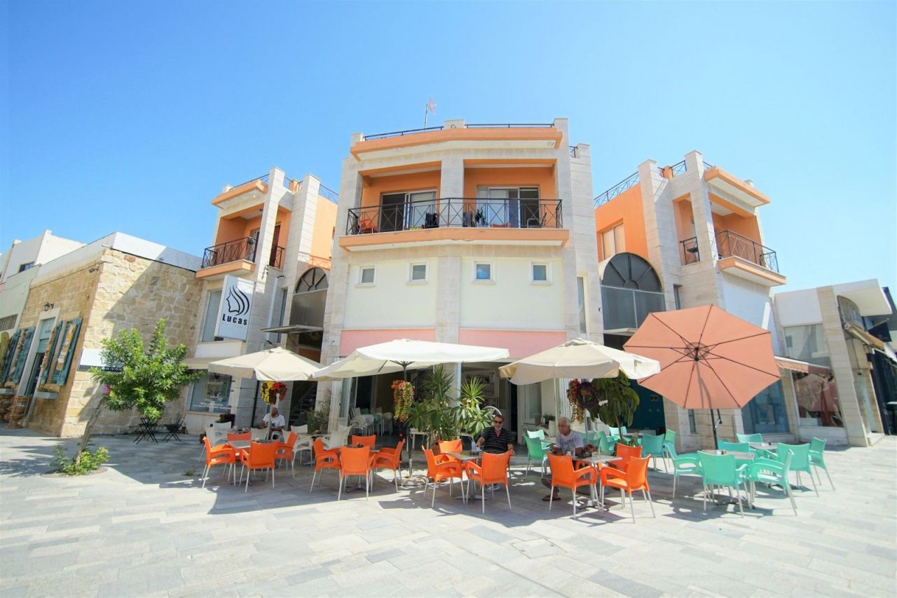 Biens commerciaux à Paphos, Chypre, 796 m2 - image 1