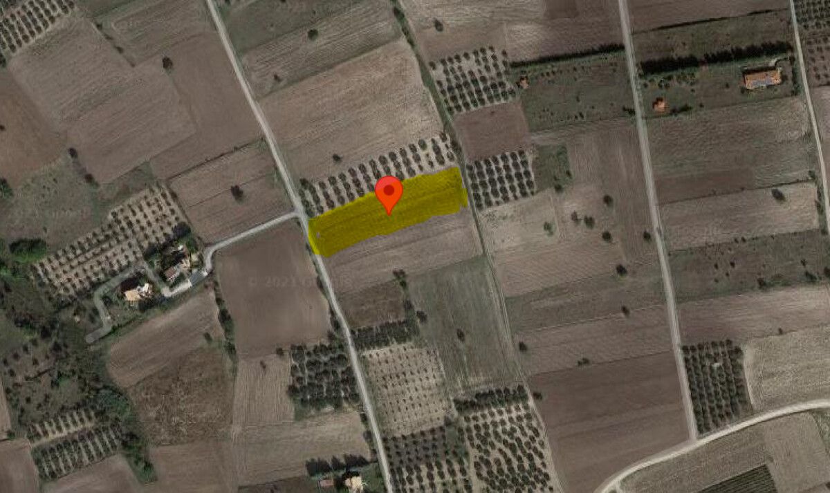 Land in Thessaloniki, Greece, 4 250 sq.m - picture 1