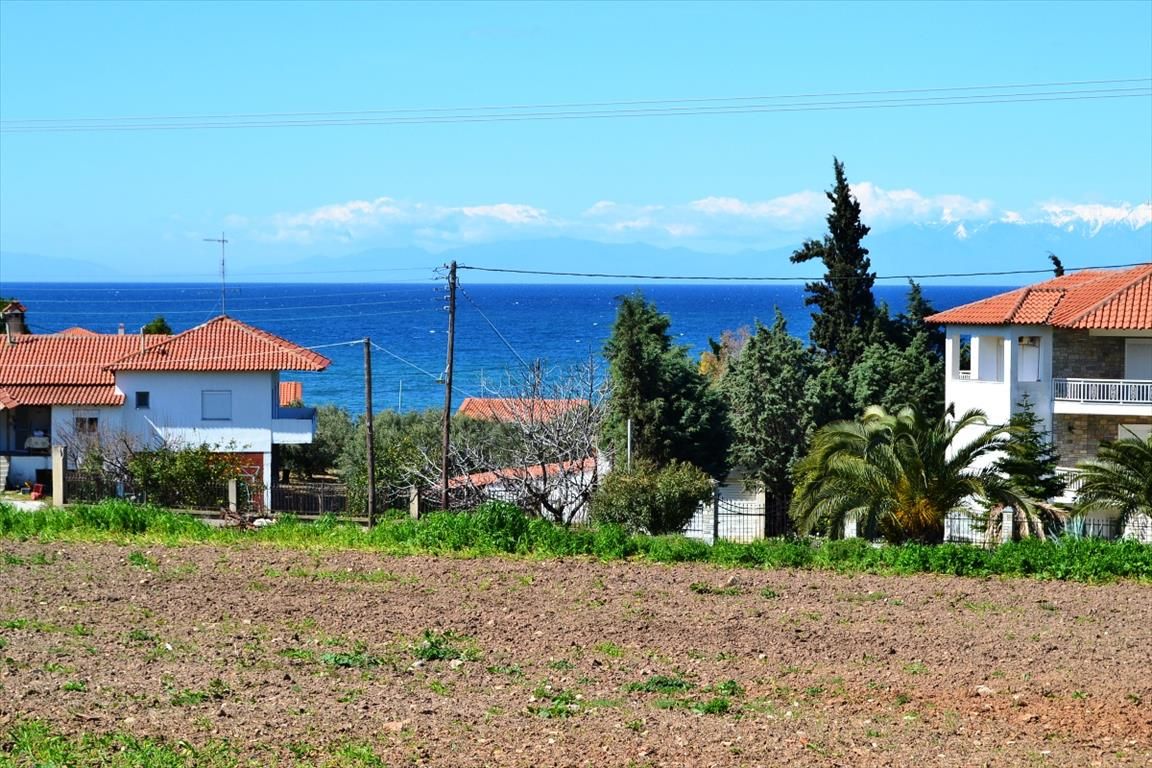 Land in Kassandra, Greece, 2 320 sq.m - picture 1