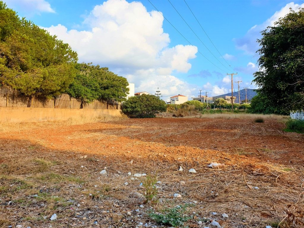 Land in Analipsi, Greece, 662 sq.m - picture 1
