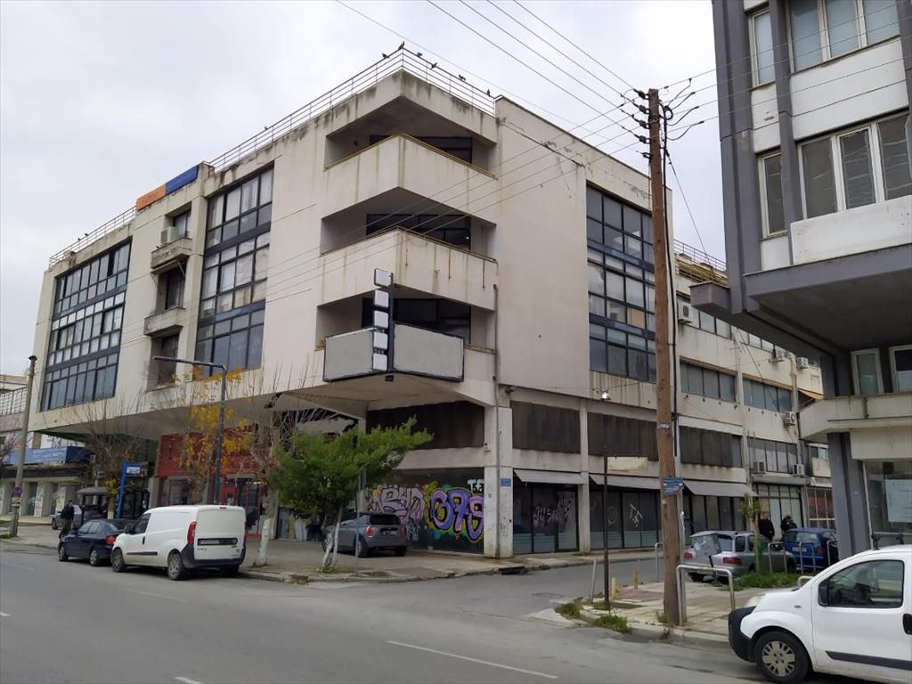 Commercial property in Thessaloniki, Greece, 600 sq.m - picture 1