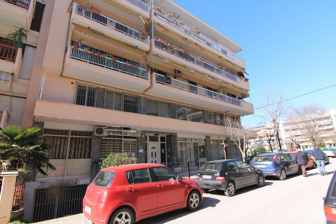 Commercial property in Thessaloniki, Greece, 702 sq.m - picture 1