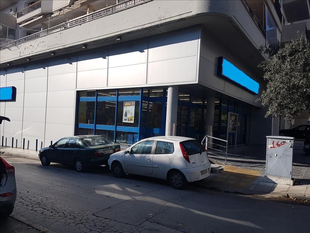 Commercial property in Thessaloniki, Greece, 950 sq.m - picture 1