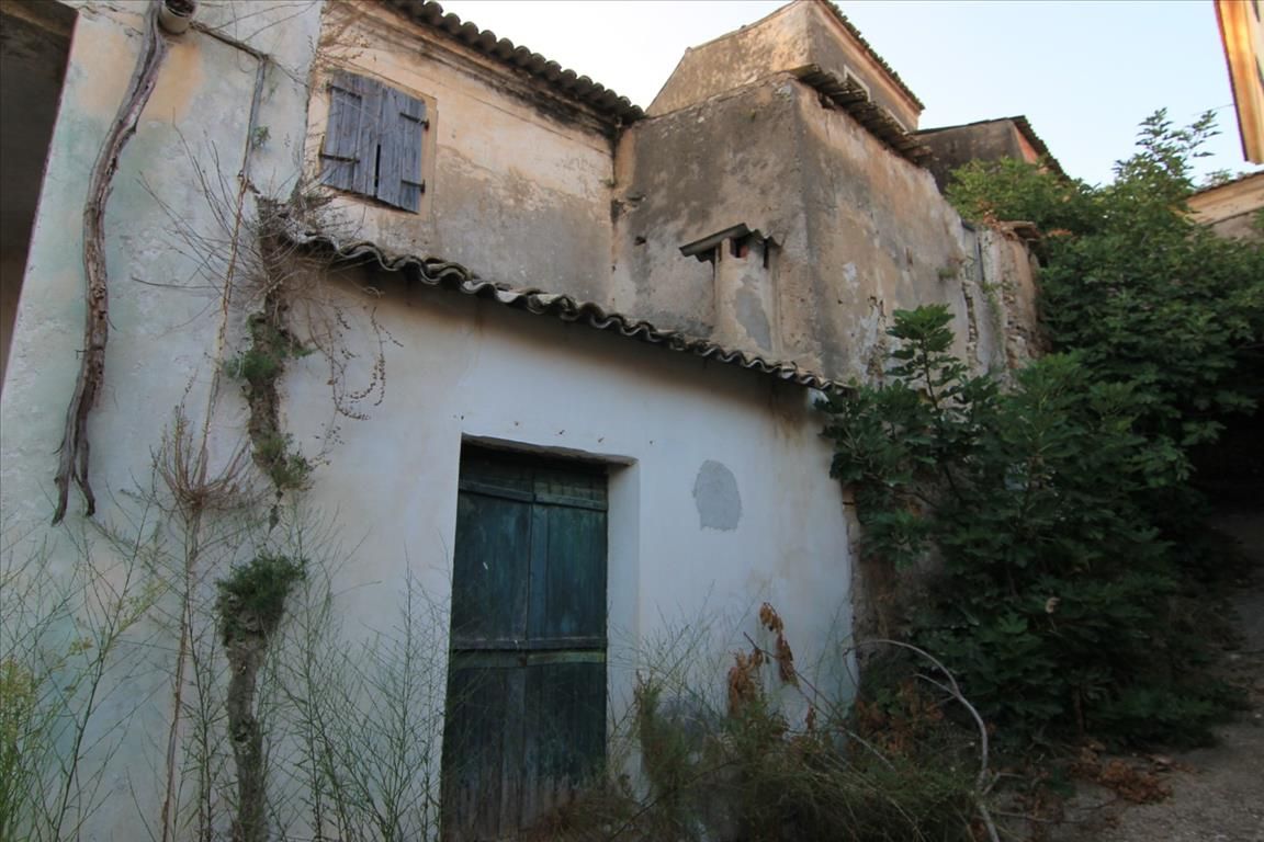 House in Corfu, Greece, 250 sq.m - picture 1