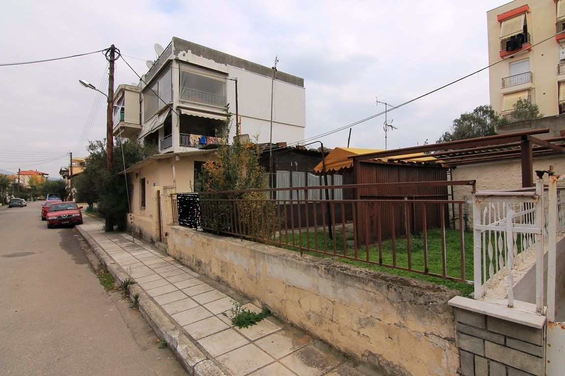 Land in Thessaloniki, Greece, 140 sq.m - picture 1