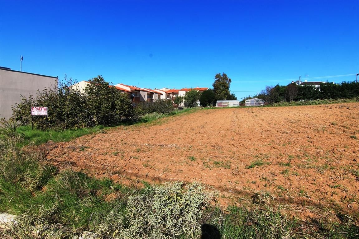 Land in Thessaloniki, Greece, 678 sq.m - picture 1