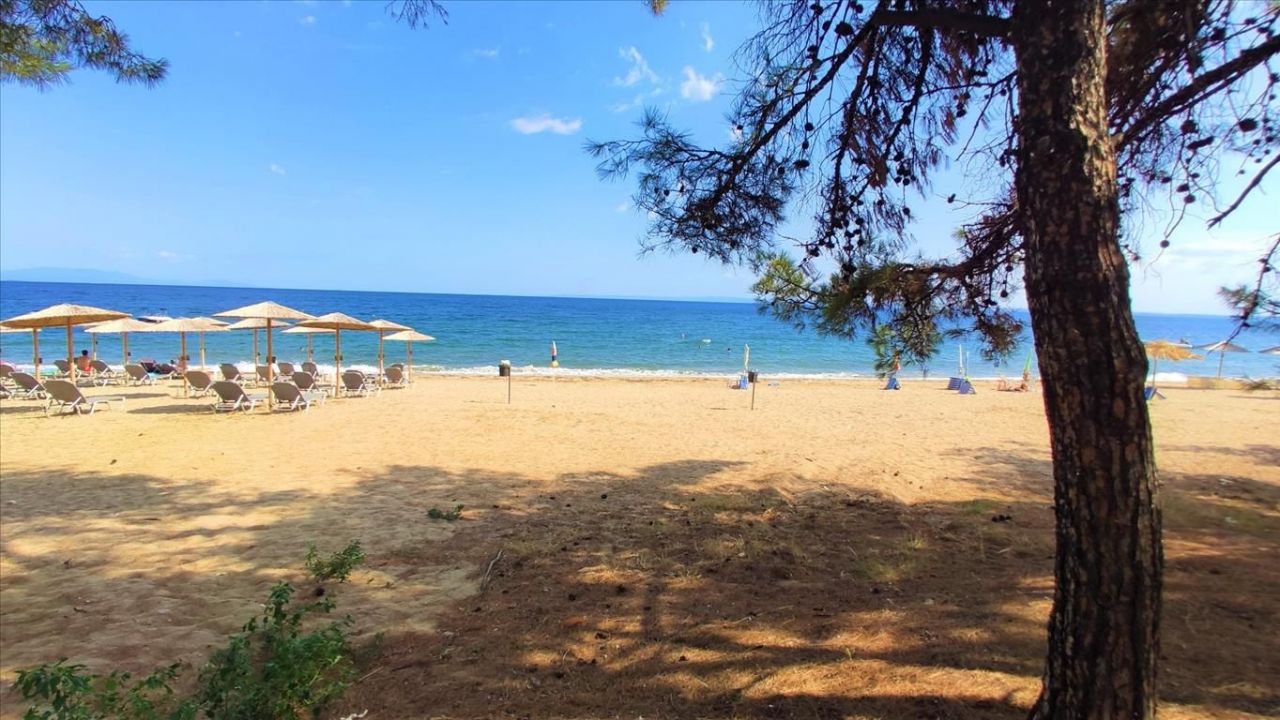 Land in Chalkidiki, Greece, 436 sq.m - picture 1