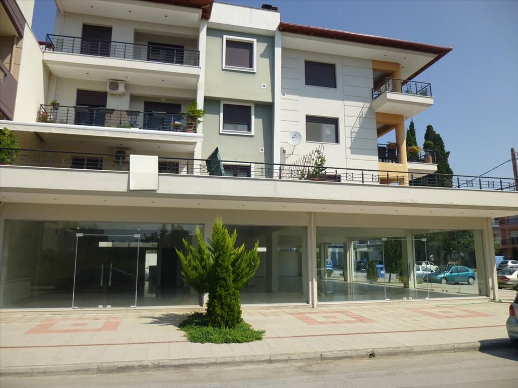 Gewerbeimmobilien in Pieria, Griechenland, 420 m2 - Foto 1