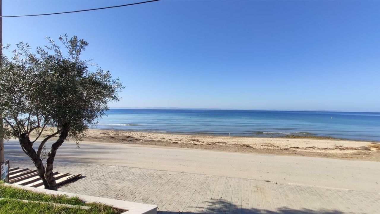 Commercial property in Sithonia, Greece, 70 sq.m - picture 1