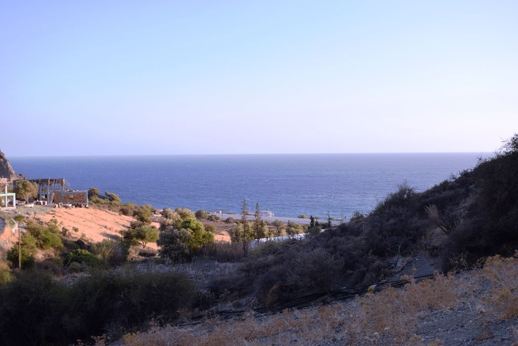Land in Heraklion, Greece, 6 000 sq.m - picture 1