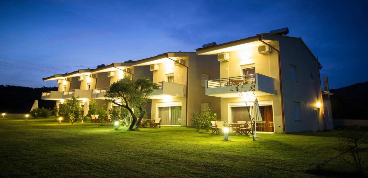 Hotel in Sithonia, Greece, 550 sq.m - picture 1