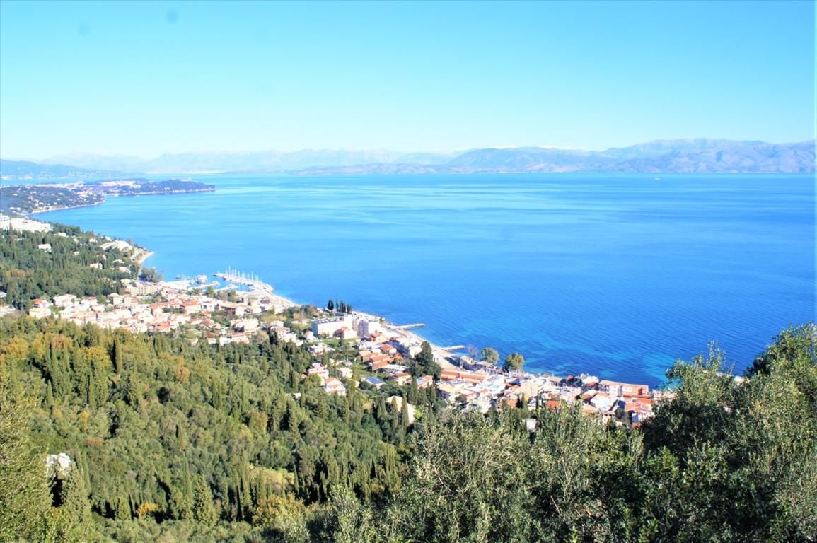 Land in Corfu, Greece, 5 500 sq.m - picture 1